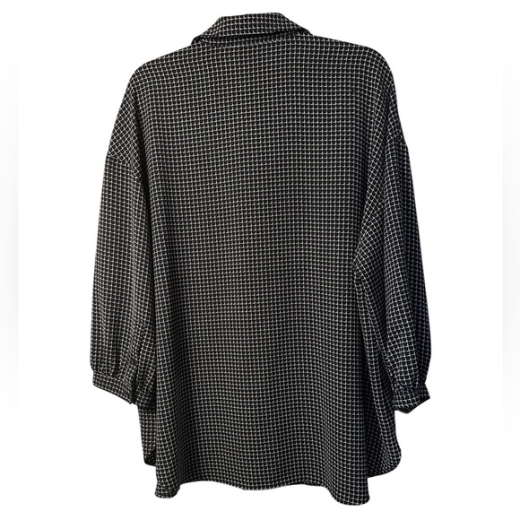 Express Black and White Checkered Oversized Relaxed Fit Button Down Shirt - Picture 5 of 5